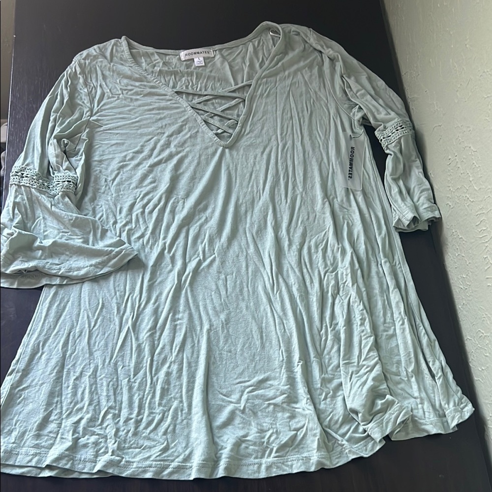 NWT roommates large sage Green Women's Top